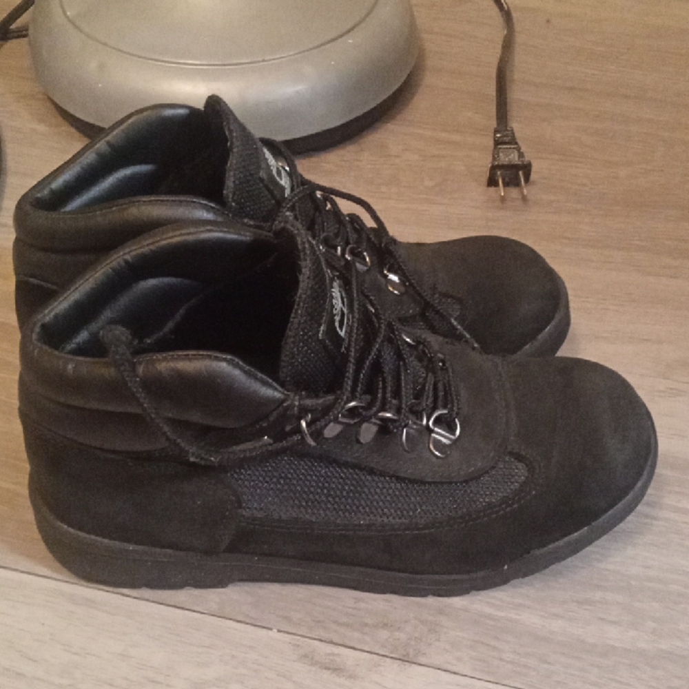 Timberland Men's 4.5 Black Hiking Boots - Picture 4 of 7